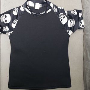 Unisex Neoprene Skulls Rash Guard Size 8  Black /White
